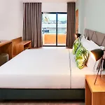 Отель Nh Marina 4*