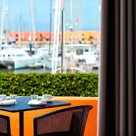 Nh Marina Hotel