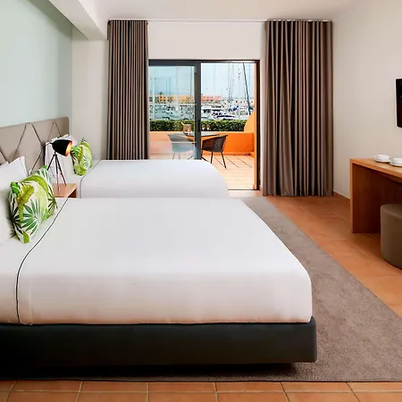 Nh Marina Hotel Portimão