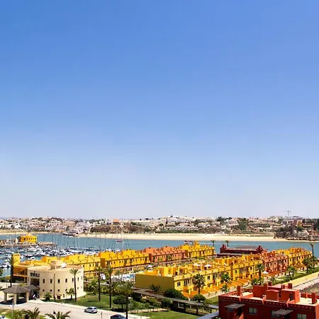 Tivoli Marina Hotel 4*