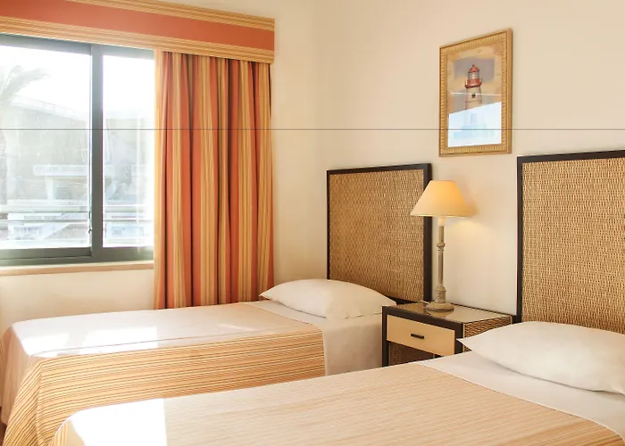 Szálloda Nh Marina 4*