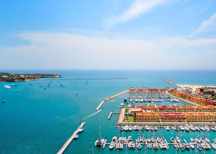 Szálloda Nh Marina 4*