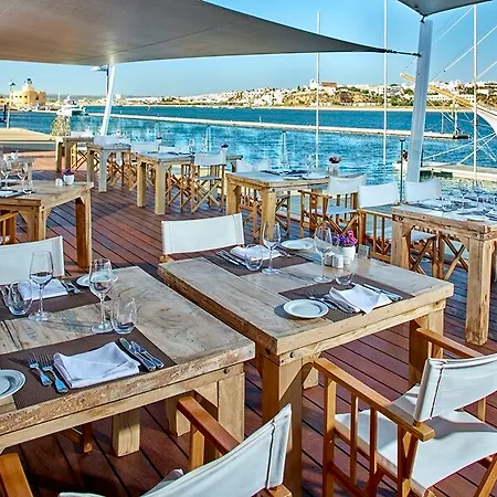 Nh Marina Hotel