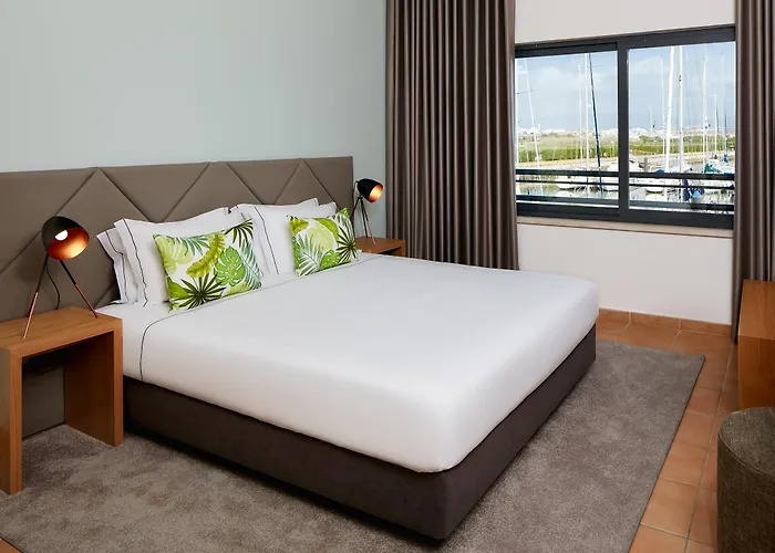 Nh Marina 4* Portimão